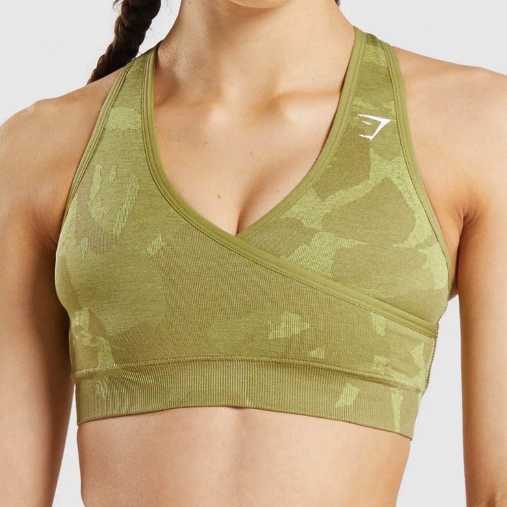 Adapt camo seamless sports bra